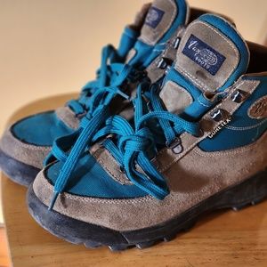 EUC Vasque Leather Hiking Boots, Size 9